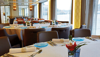 1548638510.0165_r681_Viking River Cruises - Viking Hemming - Restaurant - Photo (1).jpg